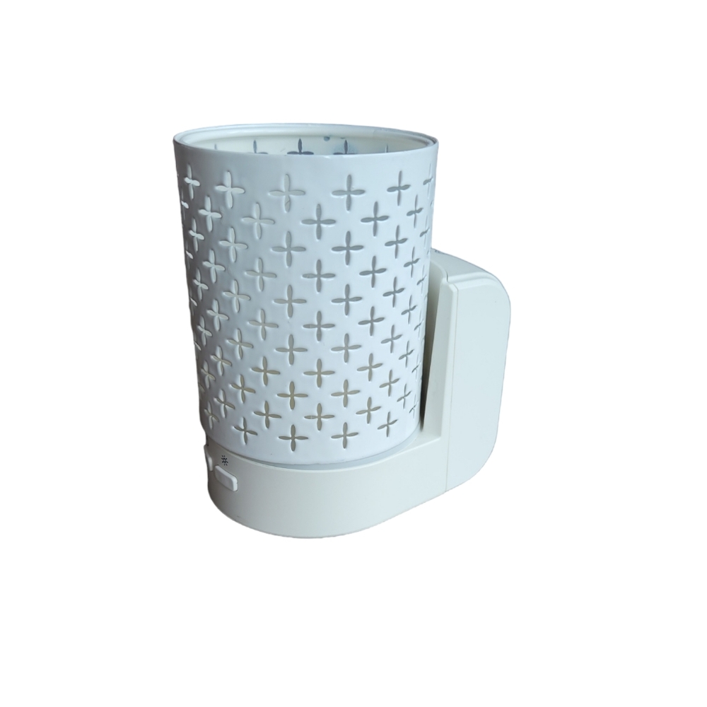 SERENE HOUSE Twilight White Metal Essential Oil Wall Plug